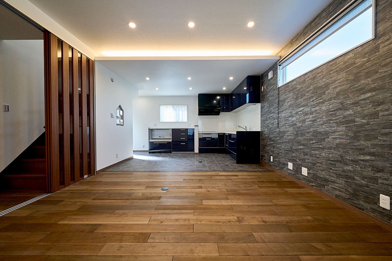 タスク（ユニバーサルホーム半田店）の建築実例画像