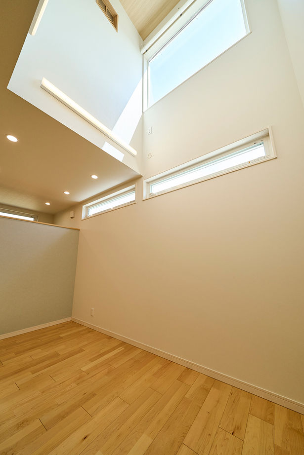 タスク（ユニバーサルホーム半田店） 【2000万円台｜間取り有｜吹抜け】有効面積の限られる旗竿地でも設計の工夫で明るく広々！こだわり満載の家の建築実例画像4