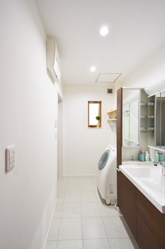 シーキューブ 《八尾市：1500～2000万円》無垢の木でキッチンを可愛く。26坪の土地で叶えた理想の空間の建築実例画像10