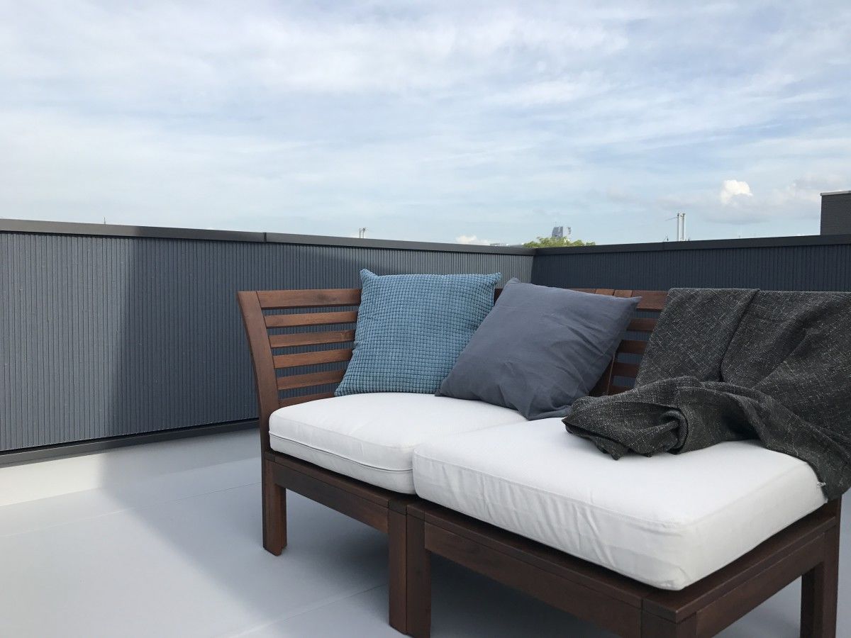 シーキューブ 【ビルドインガレージ／3階建て／狭小／10坪台】素材そのものを感じるアウトドア風ヴィンテージハウスの建築実例画像4