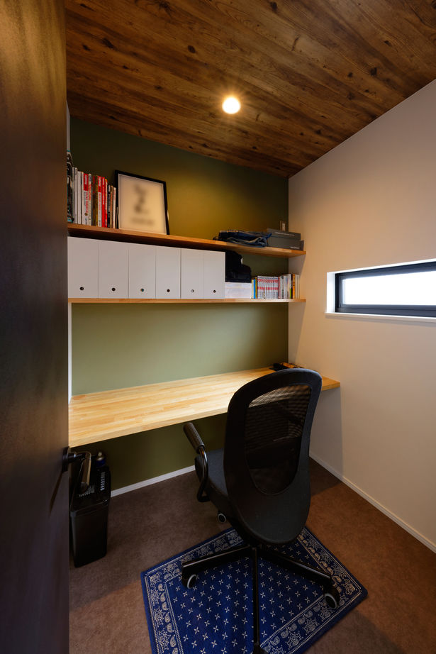 シーキューブ 【敷地20坪台/狭小/間取り】濃いブルー×アイアン カッコよさが光るヴィンテージ風のお家の建築実例画像9