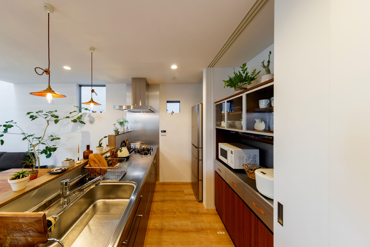 シーキューブ 《八尾市：1500～2000万円台》敷地約19坪で叶えた大空間に木と緑が映える家の建築実例画像3