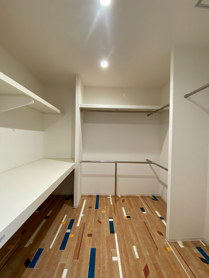 シーキューブ 【羽曳野市／約26坪の平屋／４LDK】ラクラク家事動線。ウッドデッキのある西海岸風の平屋の建築実例画像9