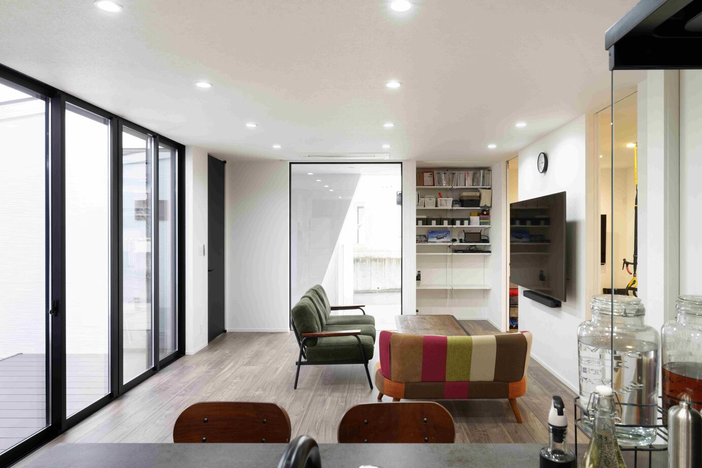 シーキューブ 【2000万円台/間取り図あり/ガレージ】機能性×ラグジュアリー。建築家と建てた美しい平屋の建築実例画像7