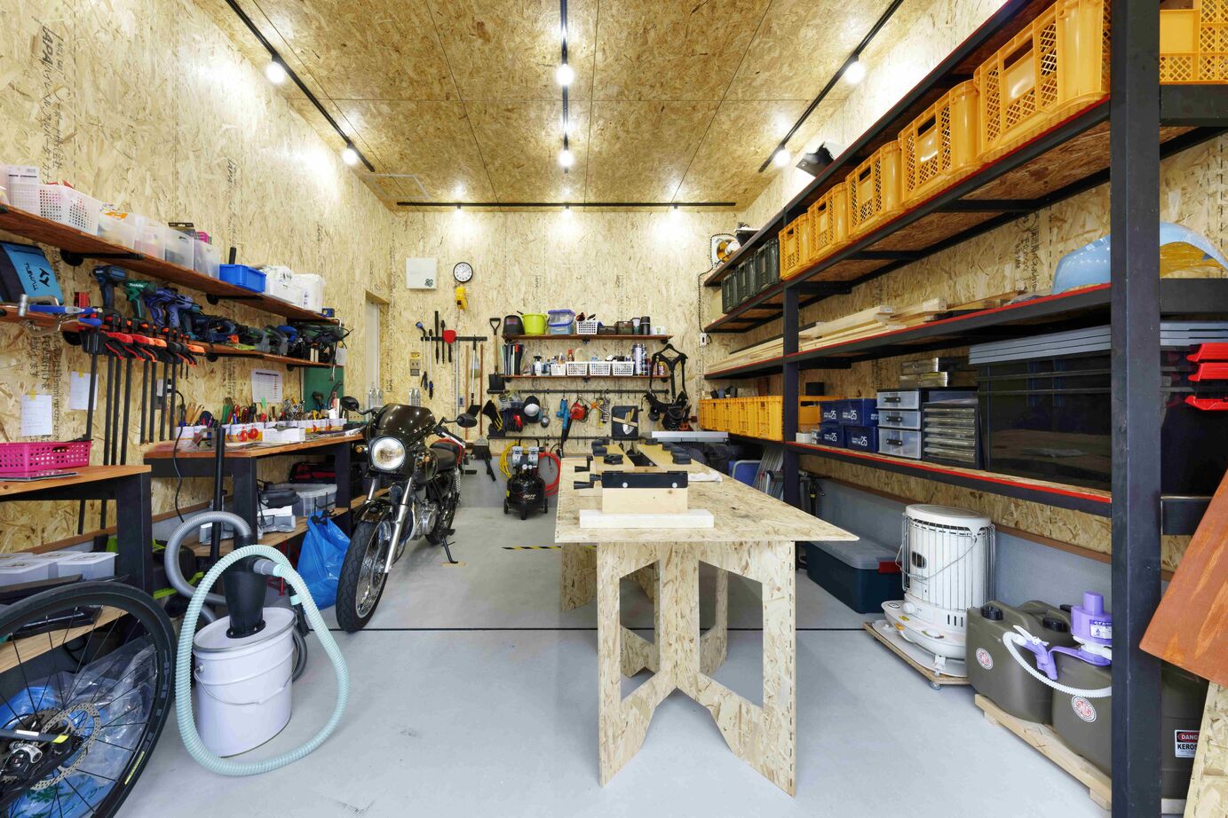 シーキューブ 【2000万円台/間取り図あり/ガレージ】機能性×ラグジュアリー。建築家と建てた美しい平屋の建築実例画像10