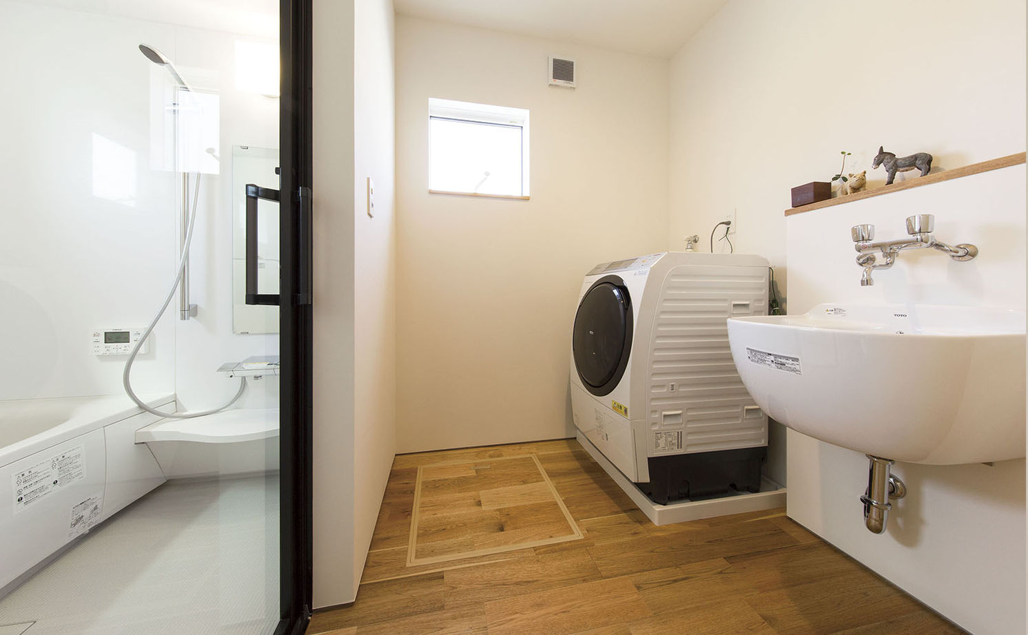 テクノホーム 【間取り図有】L字型の住まいで空や庭を独占。「お洒落」も「快適」も叶えた自然素材の家の建築実例画像11