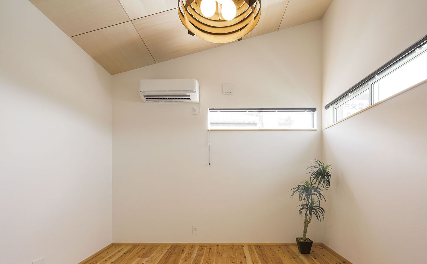 テクノホーム 【間取り図有】L字型の住まいで空や庭を独占。「お洒落」も「快適」も叶えた自然素材の家の建築実例画像12