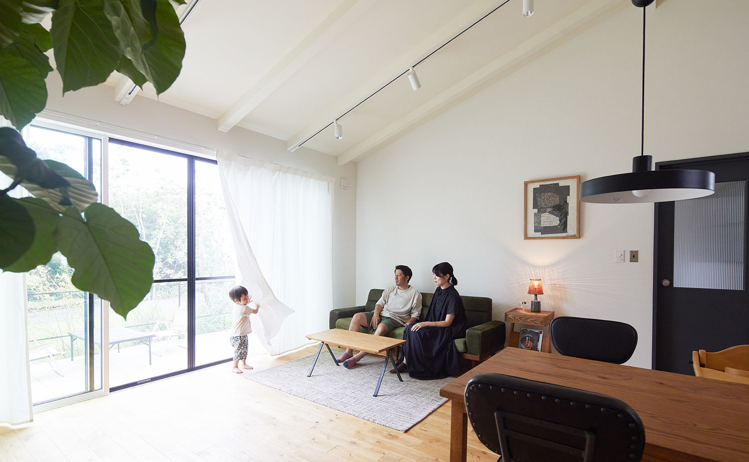 テクノホーム 【間取り図有】自分らしさを「本物」の素材で描く。緑・光・風に包まれる平屋で過ごす、スローライフな日々の建築実例画像7