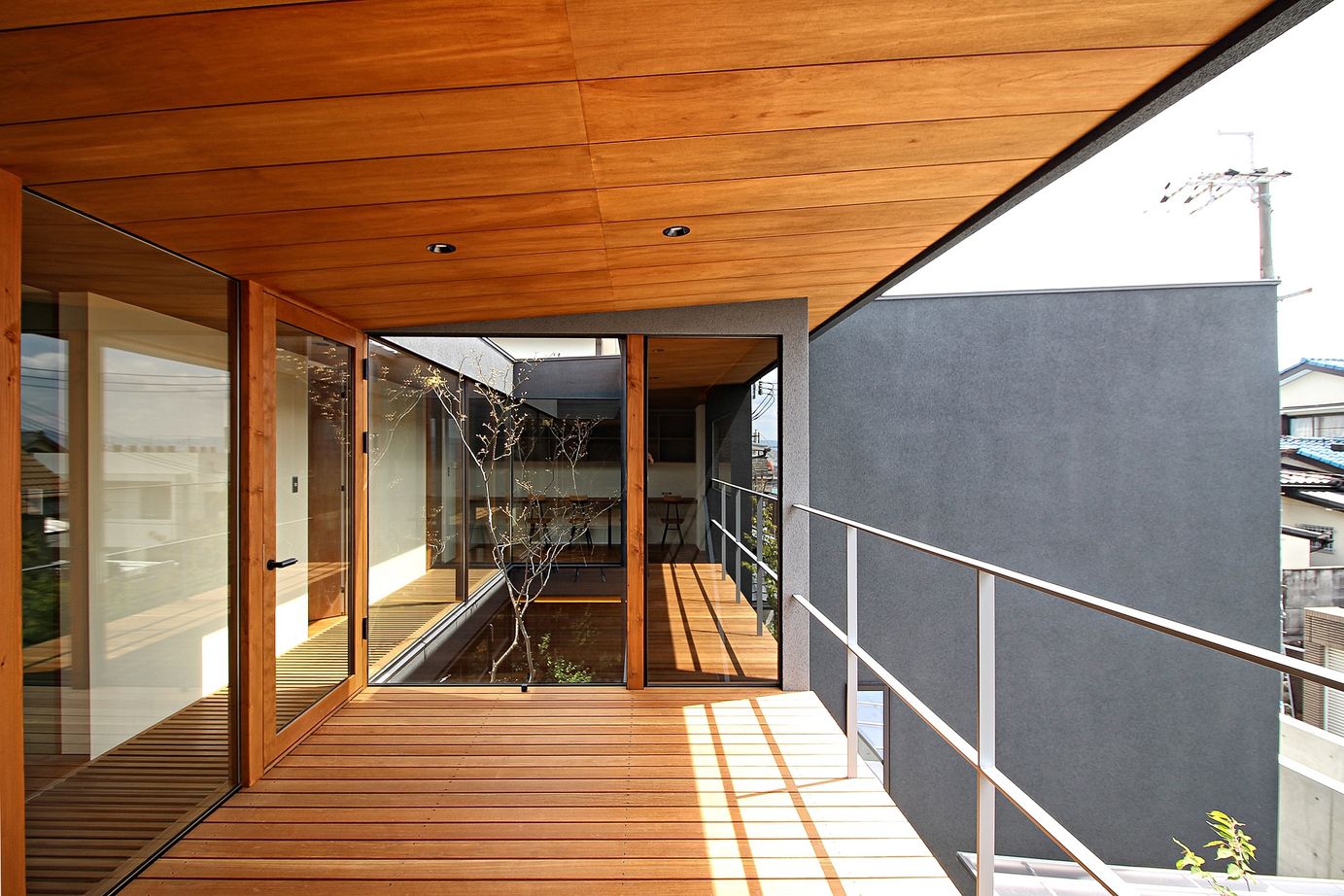 Grand Living（グランリビング） 『廊』【大阪/3000万円台/間取り/中庭/スタディスペース/アウトドアデッキ】の建築実例画像3