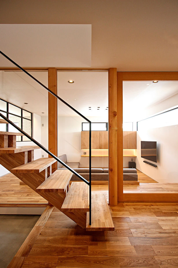 Grand Living（グランリビング） 『BASE』【大阪府／2000万円台／造作家具／壁付けキッチン／ガラス張り／2階ウッドデッキ】の建築実例画像9