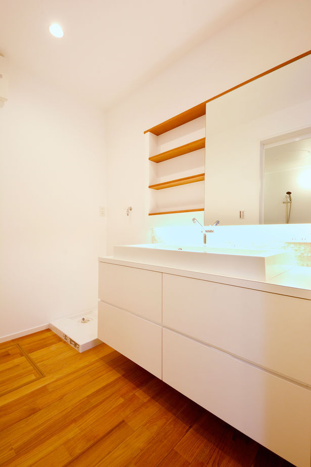 Grand Living（グランリビング） 『白をdesignする邸』【大阪府／2000万円台／中庭／吹き抜け／土間／間取り図あり】の建築実例画像9