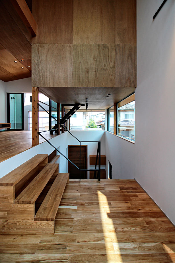 Grand Living（グランリビング） 『段欒』【大阪府／2000万円台／2世帯住宅／キッチン・洗面・浴室2か所／浮遊するロフト／間取り図あり】の建築実例画像4