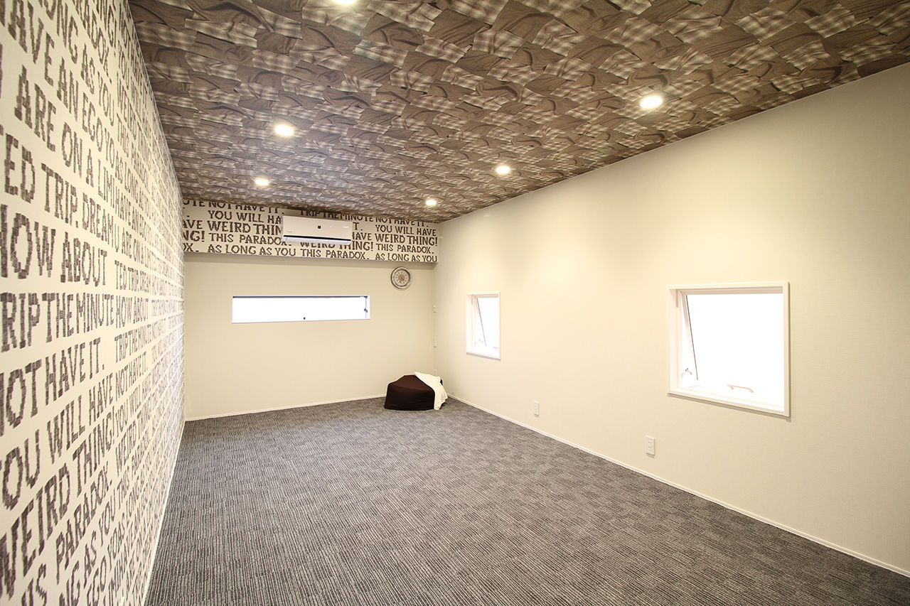 Kocoro house 【50坪以上の土地｜栗東市｜間取り図有】リビングスキップフロアと屋根付きアウトドアバルコニーのある家の建築実例画像6