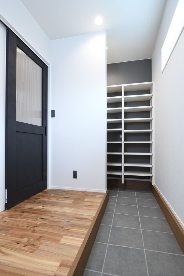 NOVEL  HOUSE 愛犬と暮らす吹き抜けの家の建築実例画像10