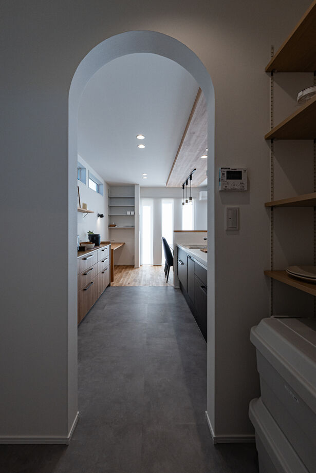 NOVEL  HOUSE 家族が快適に暮らせる天井高で開放感のある家の建築実例画像5