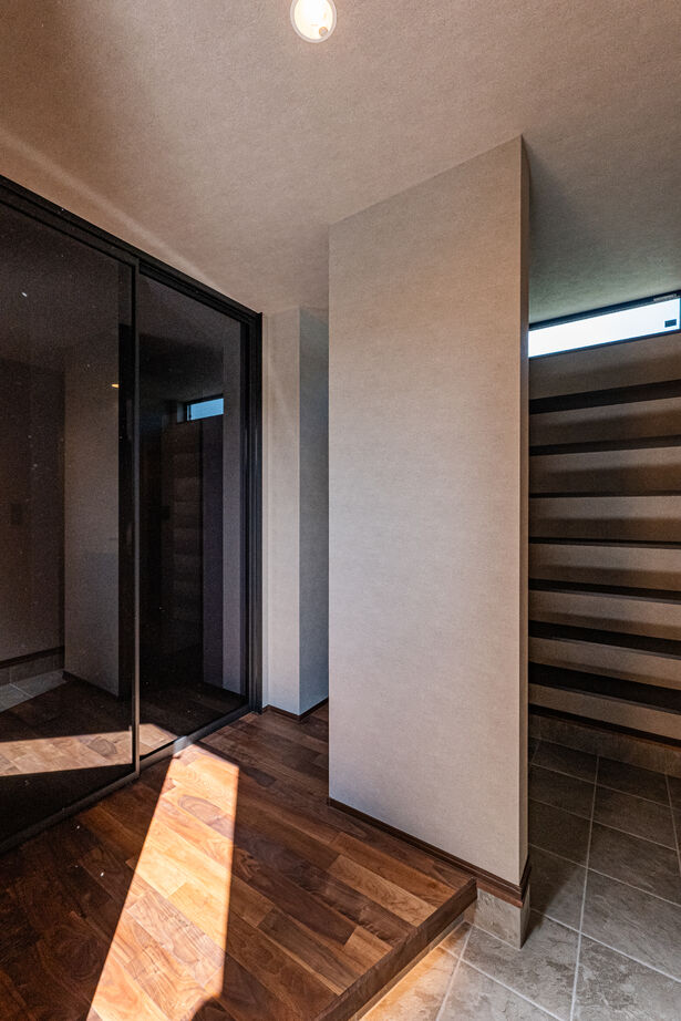 NOVEL  HOUSE 開放的な暮らしが叶うモダンな家の建築実例画像9