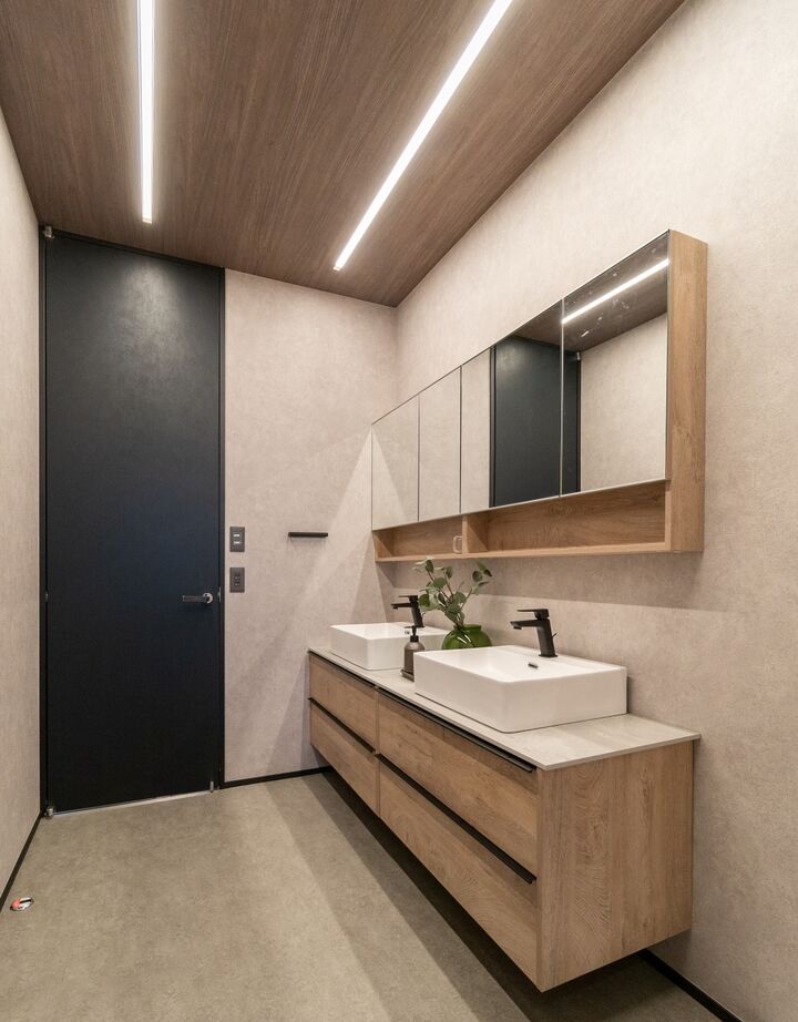 ハビの家 【37坪/2階LDK/間取り有】2階の部屋やバルコニーから花火や街の景観が楽しめるホテルライクな上質な住まいの建築実例画像9