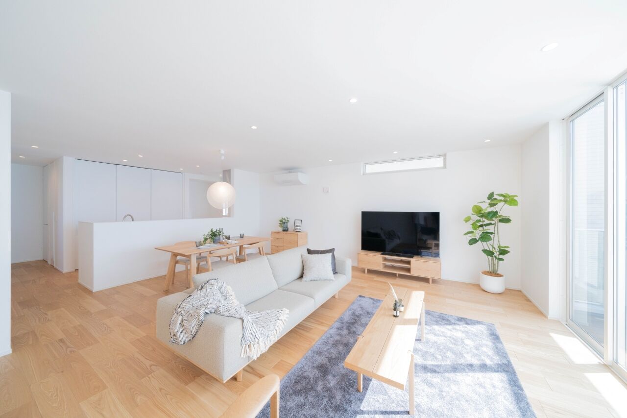 ハビの家 【41.4坪/ガレージ/間取り有】床、壁、梁で「額」を創り、景色を絵画に見立てたオーシャンビューの家の建築実例画像5