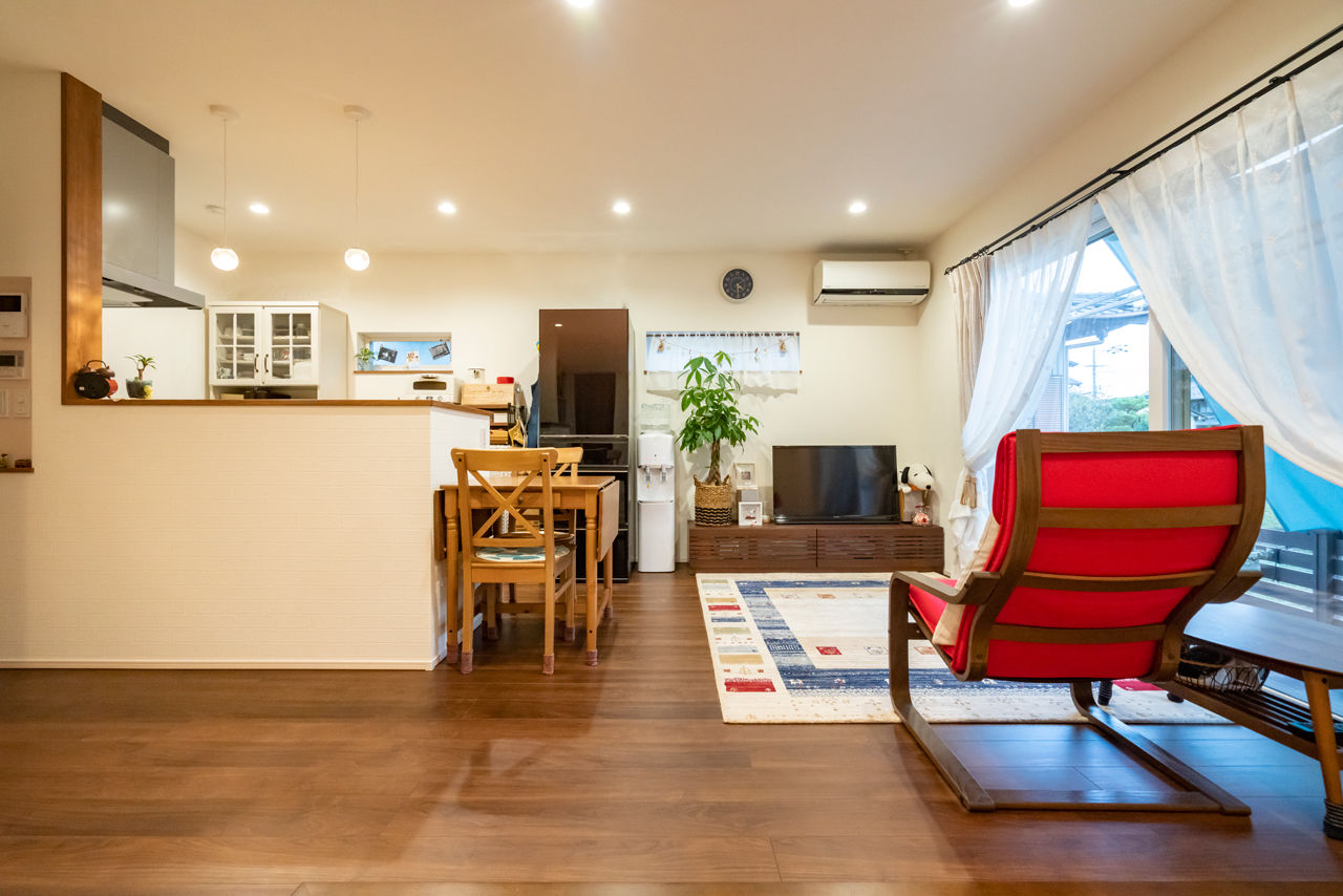 クレバリーホーム/住生活研究所 【平屋｜1000万円台｜間取り有】コンパクトでもLDKは広々！働く「おひとりさま」のカフェ風家事ラク平屋の建築実例画像2