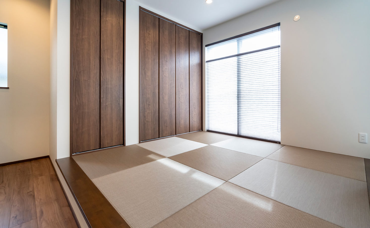 クレバリーホーム/住生活研究所 【吹抜けリビング｜2000万円台｜間取り有】オシャレで家事ラク。ラグジュアリー＆モダンなタイル外壁の家の建築実例画像7