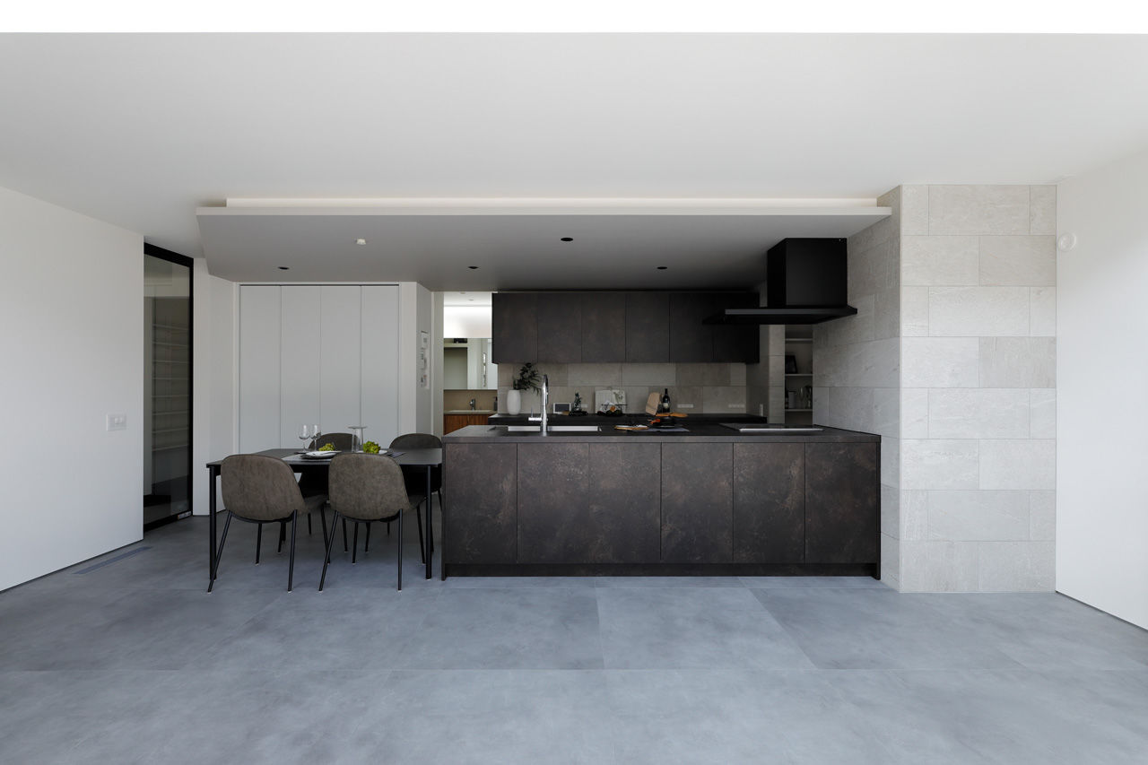 ASOLIE | ミラタップ 【4000万円台・間取り図あり】モノトーンを基調としたラグジュアリー空間の建築実例画像4