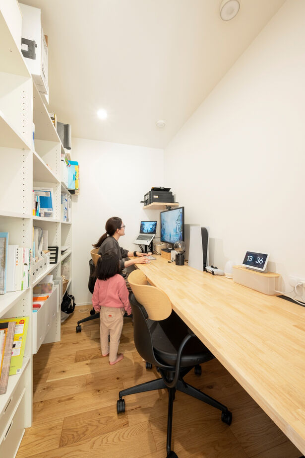 建築のひら木 一級建築士事務所 【UA値0.44 C値0.32/ZEH】期待通りの住宅性能と家事ラクを実現した「安心して暮らせる」スタイリッシュな家の建築実例画像8