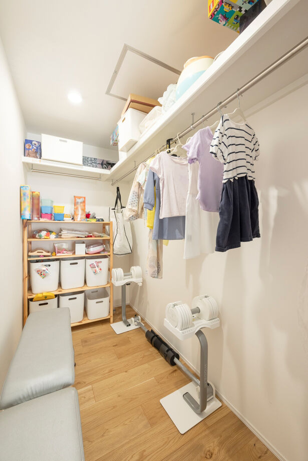 建築のひら木 一級建築士事務所 【UA値0.44 C値0.32/ZEH】期待通りの住宅性能と家事ラクを実現した「安心して暮らせる」スタイリッシュな家の建築実例画像10