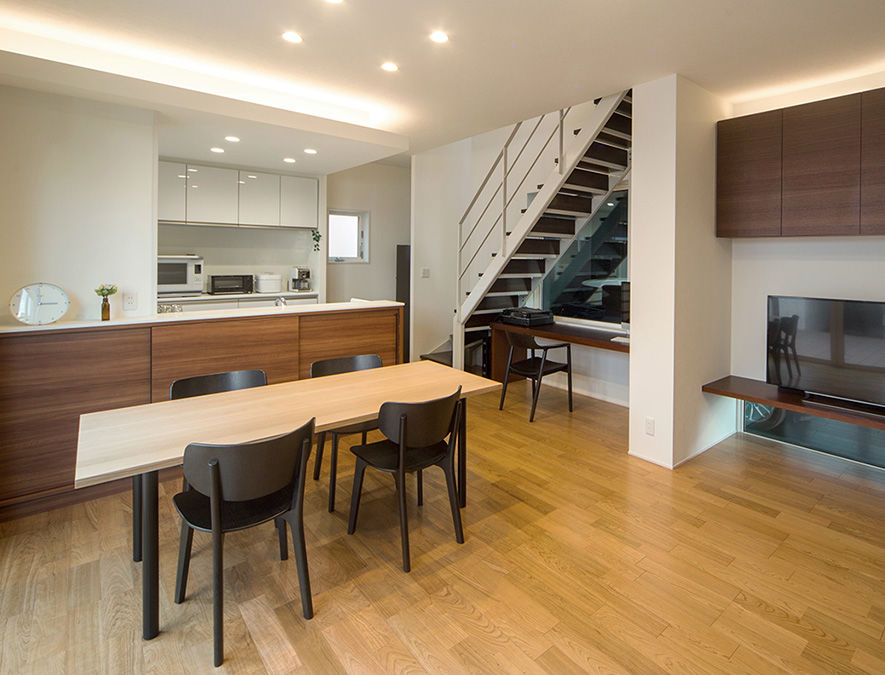 ダイワハウス 【77坪/両親+夫婦+子ども2人/間取り図あり】広いデッキで2棟がつながる隣居の二世帯住宅の建築実例画像8