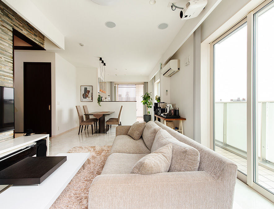 ダイワハウス 【313坪/夫婦+子ども2人/間取り図あり】連続窓が街並みに映える賃貸・事務所併用住宅　写真10点掲載の建築実例画像3