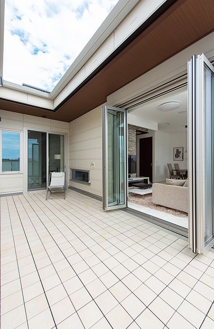 ダイワハウス 【313坪/夫婦+子ども2人/間取り図あり】連続窓が街並みに映える賃貸・事務所併用住宅　写真10点掲載の建築実例画像6