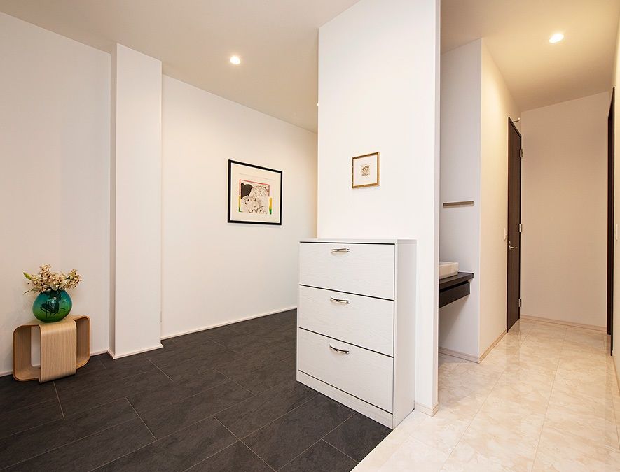 ダイワハウス 【313坪/夫婦+子ども2人/間取り図あり】連続窓が街並みに映える賃貸・事務所併用住宅　写真10点掲載の建築実例画像7