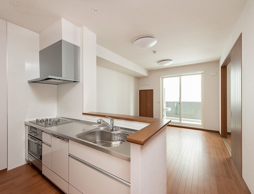 ダイワハウス 【313坪/夫婦+子ども2人/間取り図あり】連続窓が街並みに映える賃貸・事務所併用住宅　写真10点掲載の建築実例画像10