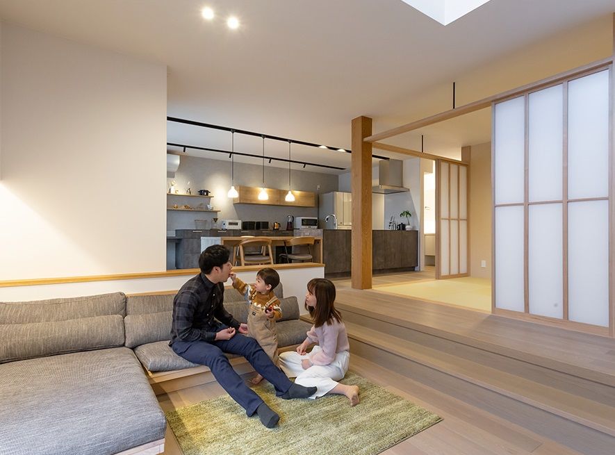 ダイワハウス 【38坪/夫婦＋子ども1人/間取り図あり】和と洋が美しく溶け合うロースタイルリビングの家　写真10点掲載の建築実例画像4