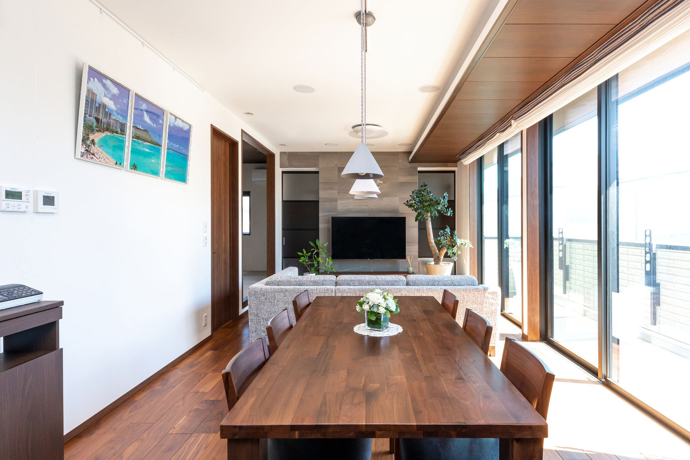 ダイワハウス 【52坪/夫婦/間取り図あり】ビルトインガレージの愛車を眺めて暮らす家　写真9点掲載の建築実例画像3