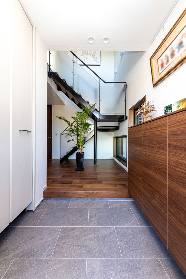 ダイワハウス 【52坪/夫婦/間取り図あり】ビルトインガレージの愛車を眺めて暮らす家　写真9点掲載の建築実例画像7