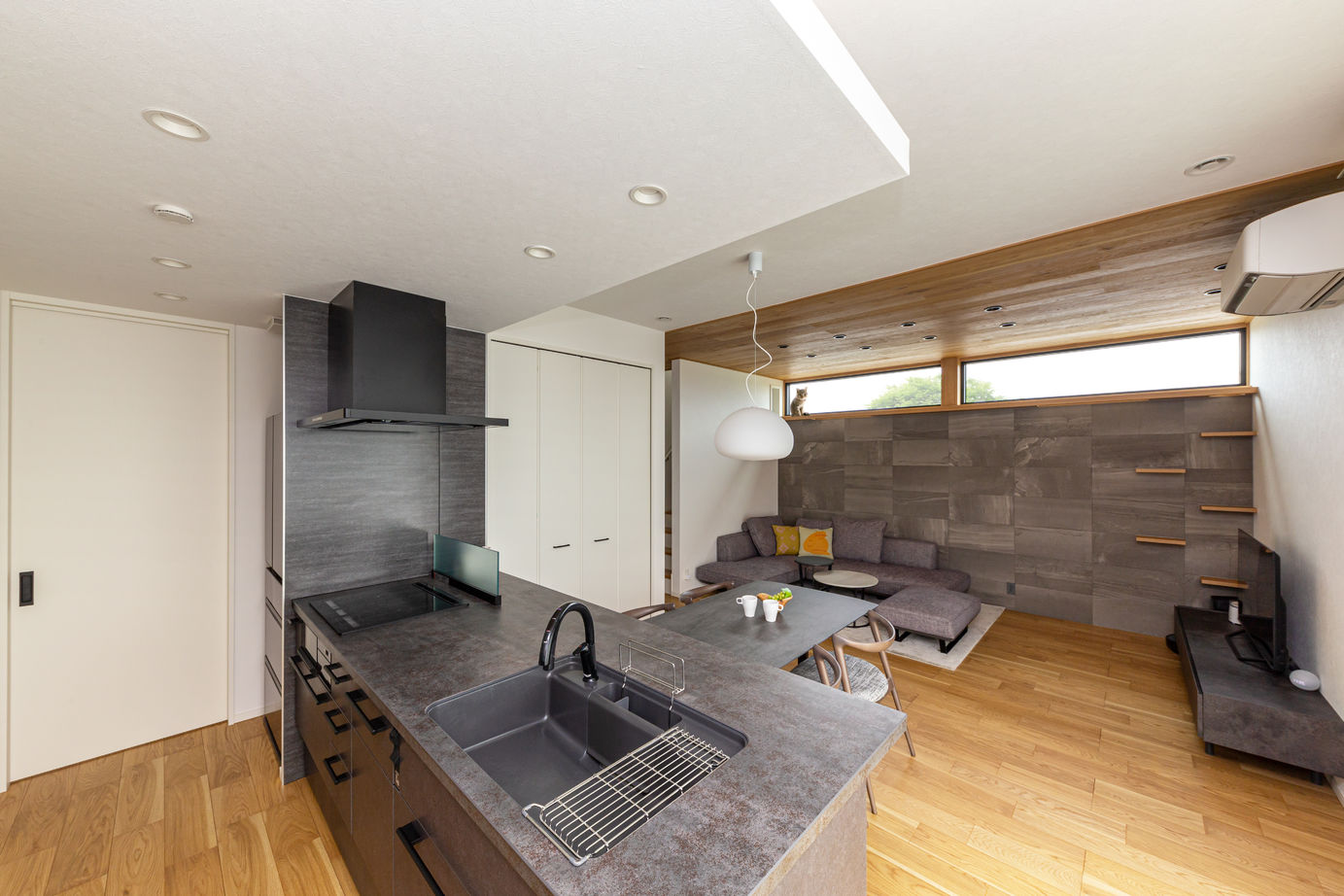 ダイワハウス 【36坪/夫婦＋猫２匹/間取り図あり】猫との楽しい暮らしがインテリアになる家　写真９点掲載の建築実例画像2