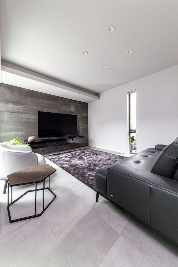 ダイワハウス 【37坪/夫婦/間取り図あり】　中庭を囲むタイルフロアのモダンな家　写真10点掲載の建築実例画像4