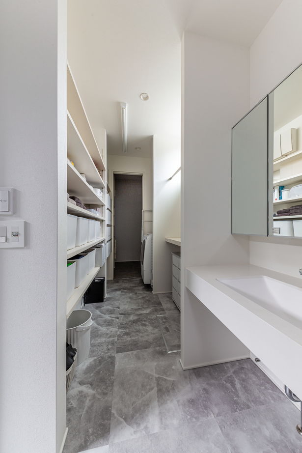 ダイワハウス 【37坪/夫婦/間取り図あり】　中庭を囲むタイルフロアのモダンな家　写真10点掲載の建築実例画像8