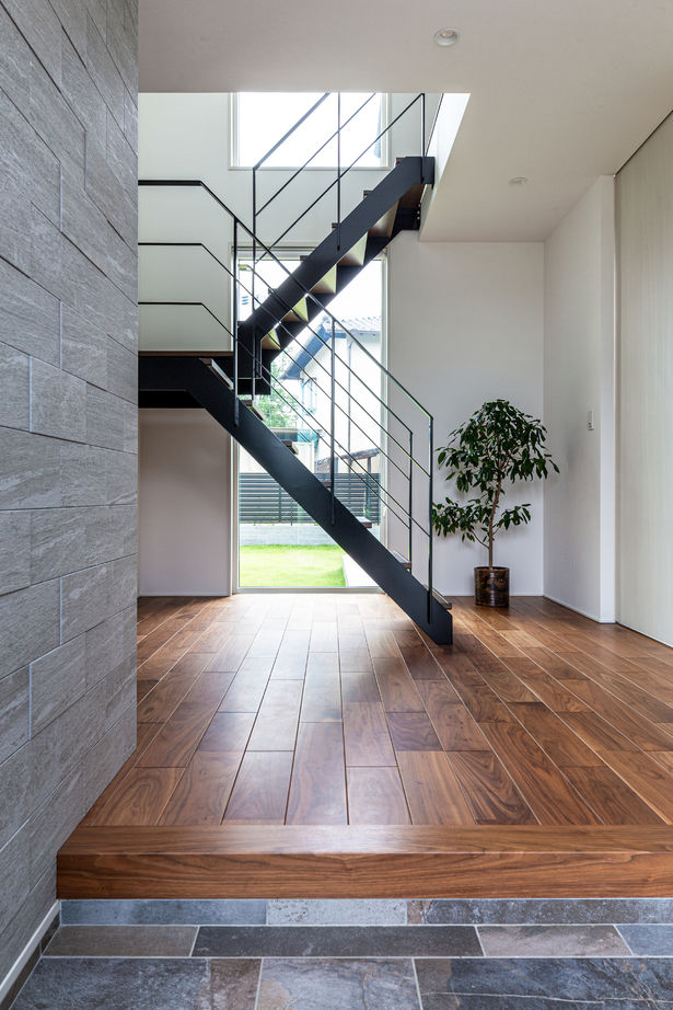 ダイワハウス 【47坪/夫婦/間取り図あり】　吹き抜けに連続窓がダイナミックに映える家　写真８点掲載の建築実例画像6