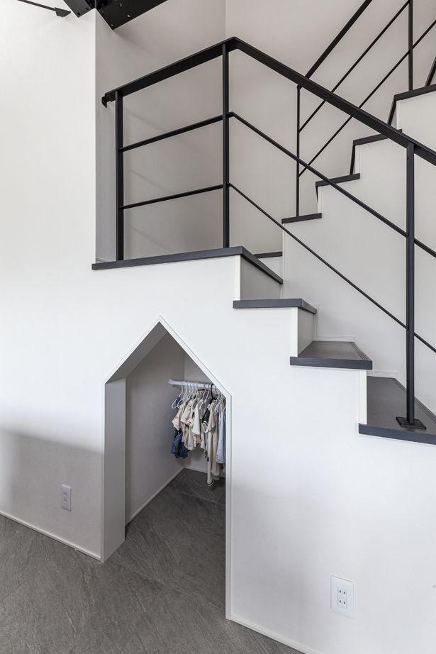 ダイワハウス 【40坪/夫婦＋子ども1人＋犬/間取り図あり】　鉄骨梁が映える吹き抜けリビングの家　写真10点掲載の建築実例画像5