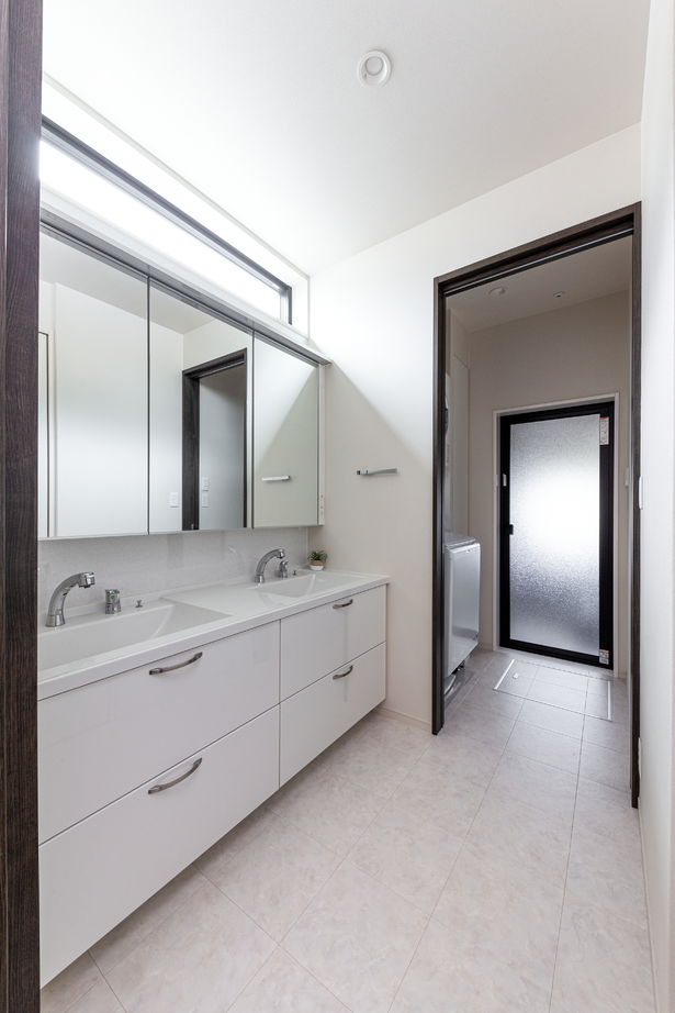 ダイワハウス 【40坪/夫婦＋子ども1人＋犬/間取り図あり】　鉄骨梁が映える吹き抜けリビングの家　写真10点掲載の建築実例画像9