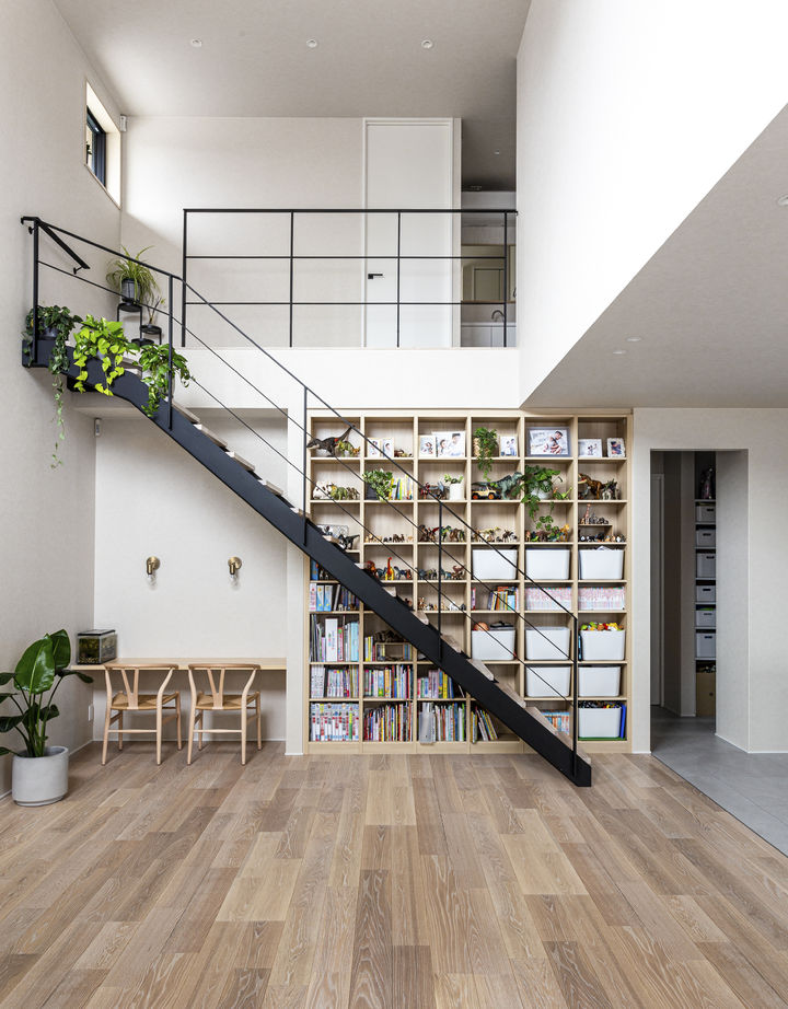 ダイワハウス 【53坪/夫婦＋子ども2人】　階段ライブラリーがあるジャパンディスタイルの家　写真8点掲載の建築実例画像2