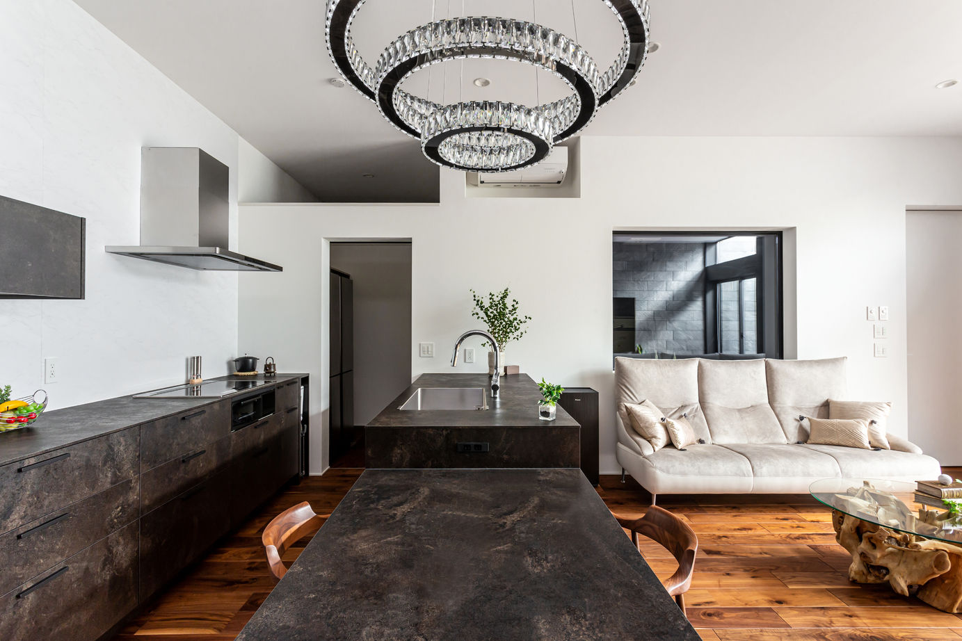 ダイワハウス 【34坪/夫婦＋子ども１人/間取り図あり】　陽だまりの中庭を囲む木造平屋の住まい　写真10点掲載の建築実例画像5