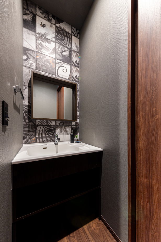 ダイワハウス 【52坪/2人暮らし/間取り図あり】　友人が集う隠れ家バーのような家　写真10点掲載の建築実例画像8