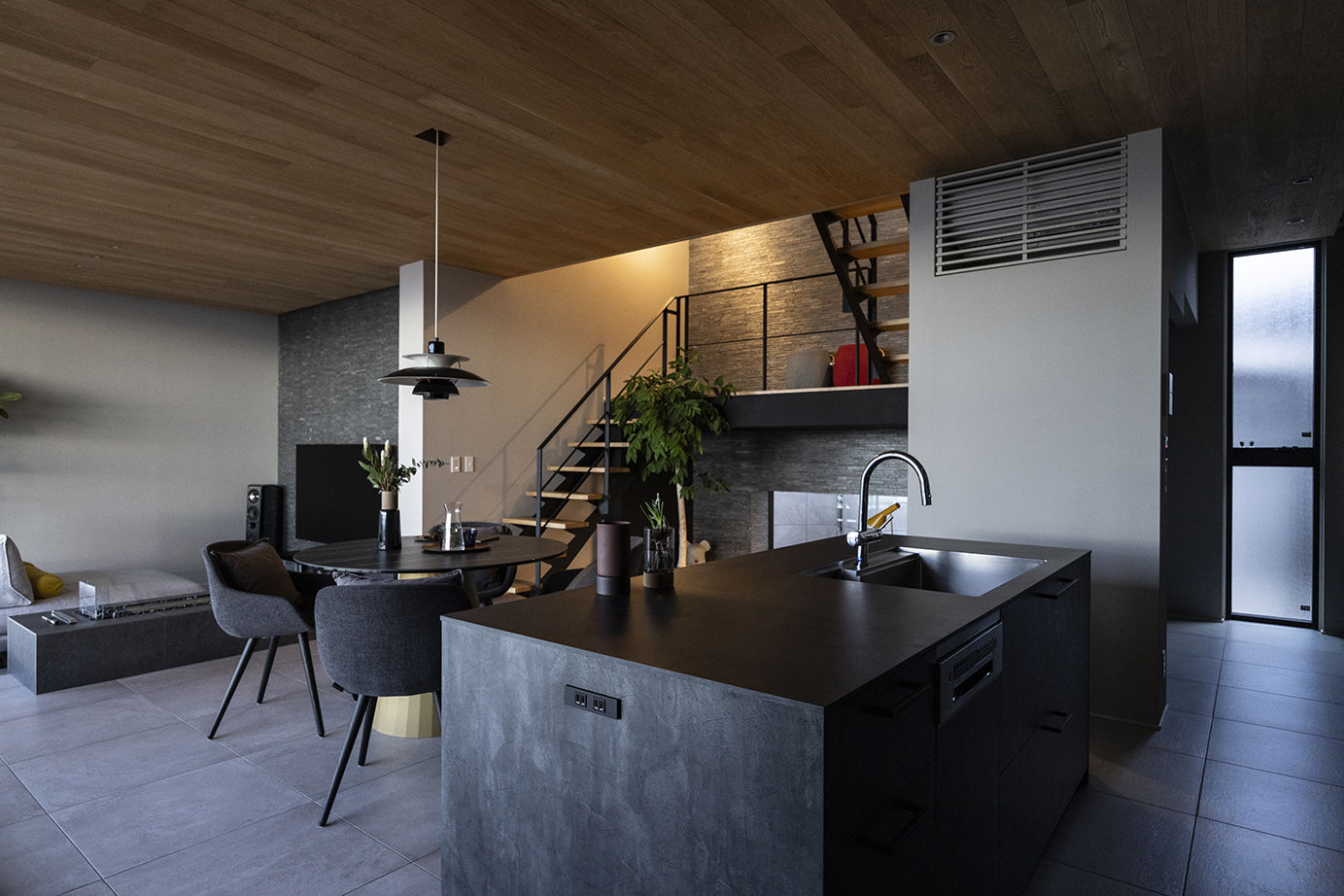 ダイワハウス 【55坪/夫婦/間取り図あり】多趣味なご夫妻の圧倒的な眺望の住まい　写真10点掲載の建築実例画像4