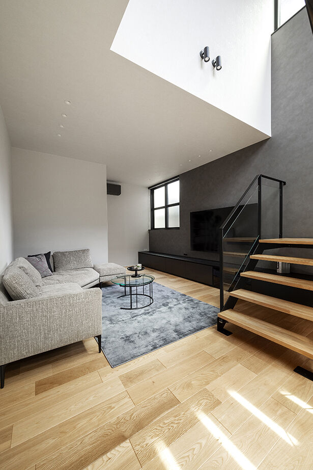 ダイワハウス 【59坪/夫婦＋子ども2人/間取り図あり】光あふれる中庭に視線が集う家　写真10点掲載の建築実例画像2