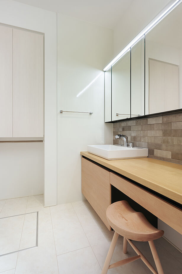 ダイワハウス 【59坪/夫婦＋子ども2人/間取り図あり】光あふれる中庭に視線が集う家　写真10点掲載の建築実例画像9