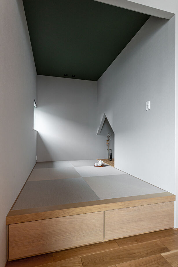 ダイワハウス 【34坪/夫婦＋子ども１人/間取り図あり】シンプルな仕立てで天然木が引き立つ家　写真10点掲載の建築実例画像4