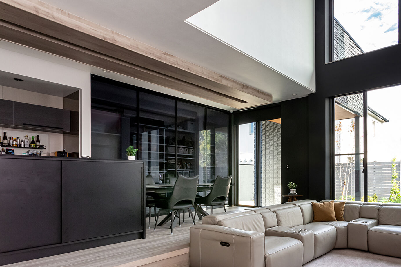 ダイワハウス 【48坪/夫妻＋子ども3人/間取り図あり】風景を分かち合いつながりを深める住まい　写真10点掲載の建築実例画像4