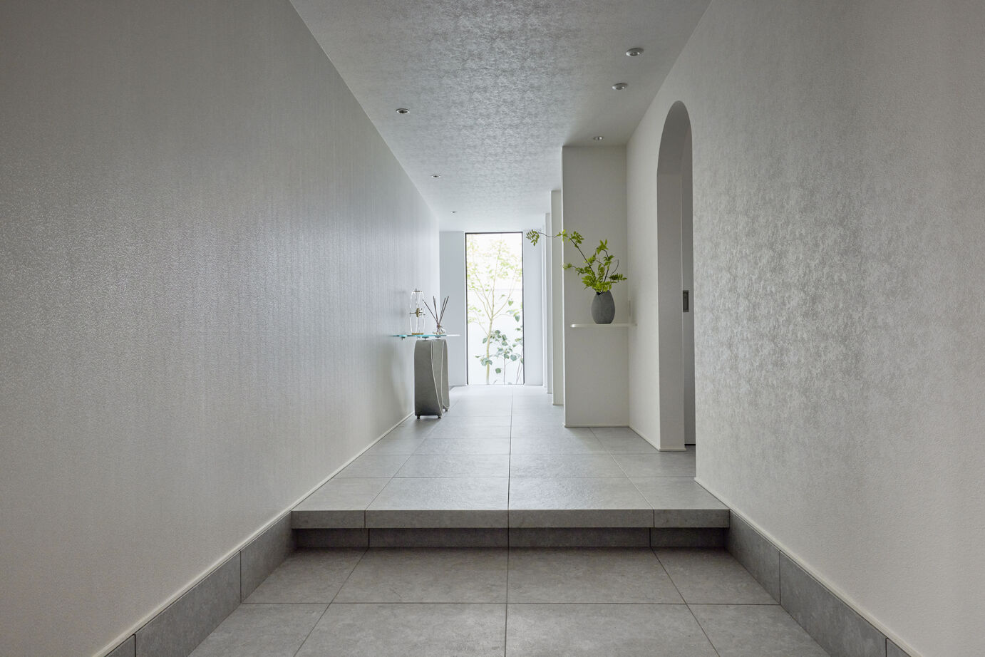 ダイワハウス 【89坪/夫婦＋子ども2人】　開放的な空間を満喫できる都心の3階建て　写真９点掲載の建築実例画像3